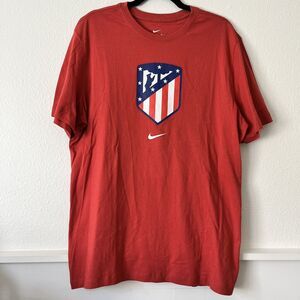 Nike Men's Soccer Red Atletico de Madrid Crest T-Shirt Large